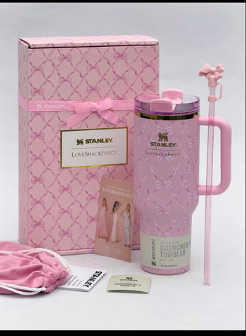 Stanley x LoveShackFancy 40oz Quencher H2.0 FlowState Tumbler – Baby Bow Pink Peppermint