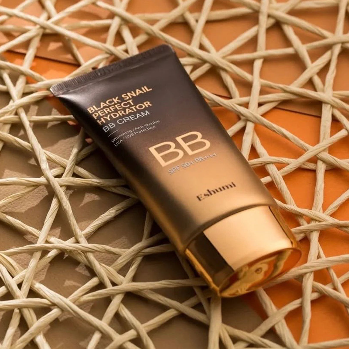 Eshumi BB Cream – Smooth Coverage & Natural Radiance